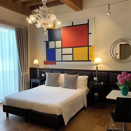 מלון דירות Art 4*